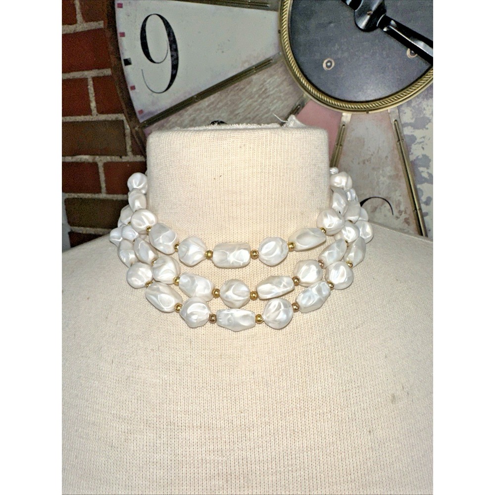 Vintage Triple Strand Faux Moonglow Pearl Necklace Women OS White Gold Tone EX